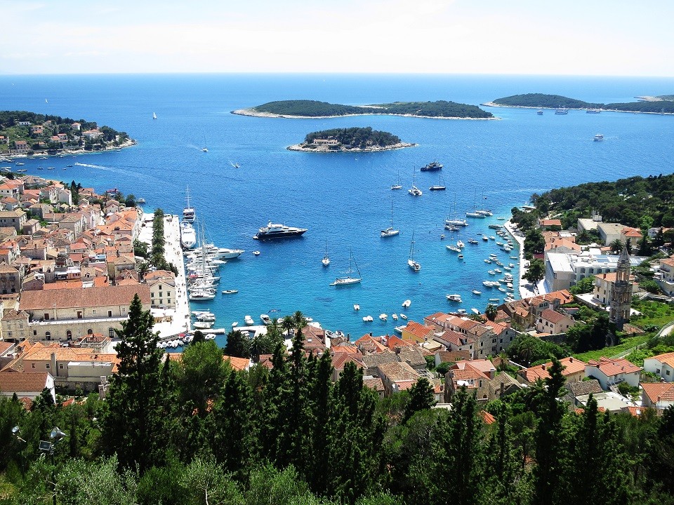 Antropoti-Travels-View-from-Hvar-fortress960