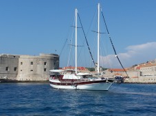 antropoti_yachts_croatia_cruising_adriatic_gulet_sun (2)