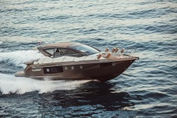 Motor_yacht_Cranchi_M44HT_yacht_charter_yacht_concierge_service_croatia_antropoti (1)