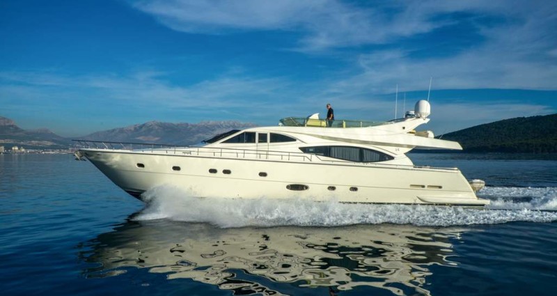 ferretti-760-motor-yacht-antropoti-yachts (1)